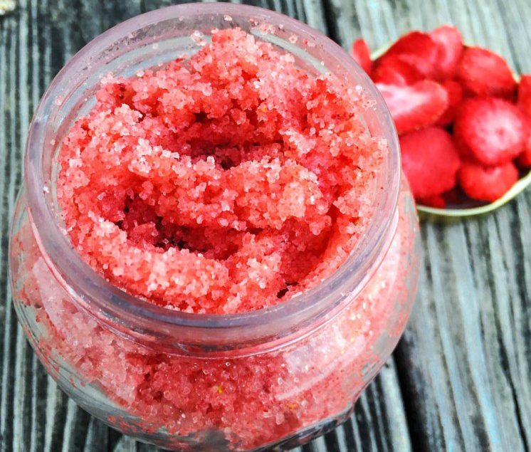 strawberry-lavender-scrub